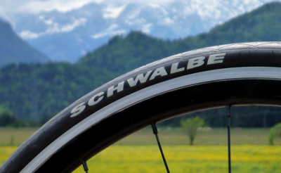 Schwalbe Durano vor Wetterstein